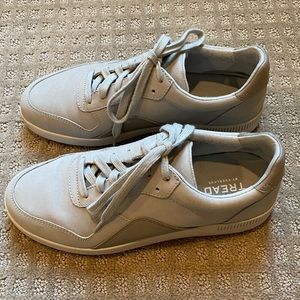 Everlane sneakers